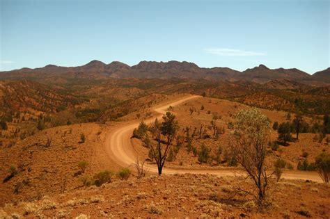 How a Toilet Break Changed the Timeline of Indigenous Australian History | Australia Outback Yarns