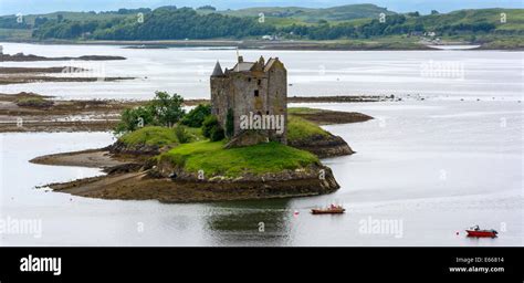 Castle Stalker, Loch Linnhe, Scotland Stock Photo - Alamy