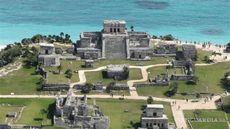 Los secretos de Tulum Arqueólogos mexicanos se adentran en una cueva