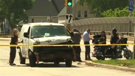 Milwaukee Fatal Crash At 7th And Locust Man Killed Another Arrested