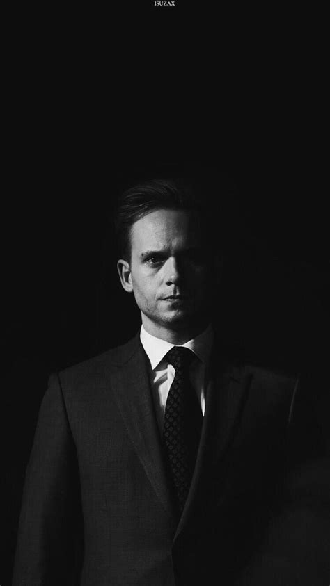 Mike Ross Patrick J Adams Suits Harvey Mike Ross Suits Suits Series