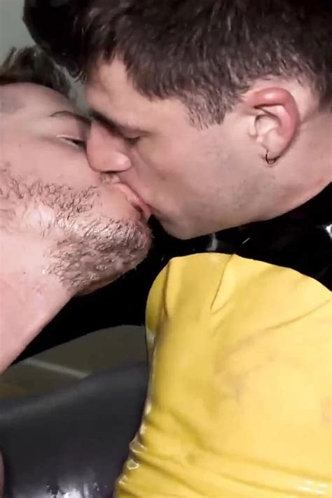 Axelabysse Polymer Gay Fisting Fisting Porn Feat Axel Abysse By FapHouse XHamster