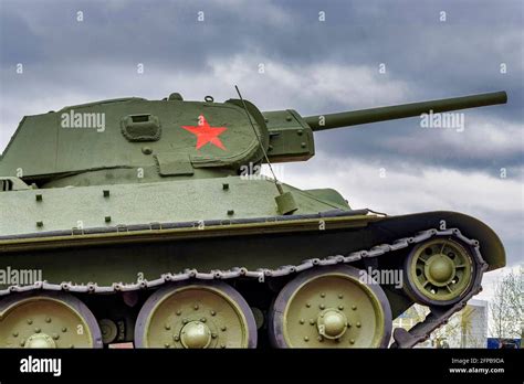 Tanque soviético T 34 de la Segunda Guerra Mundial Surgut Rusia 17