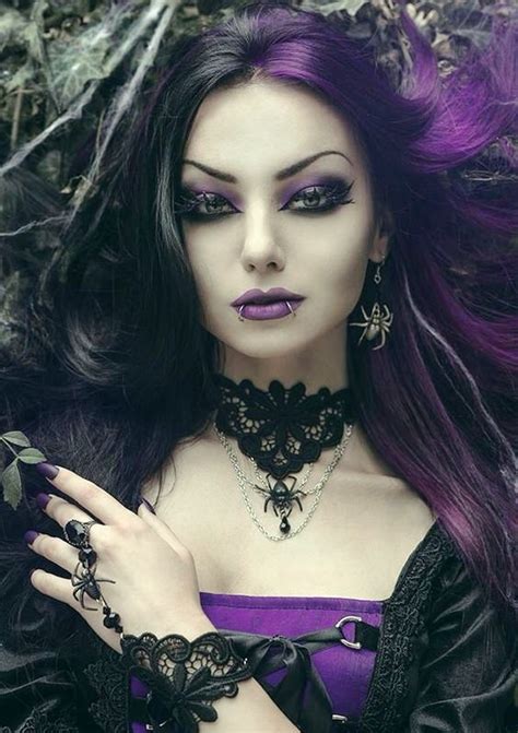 25 Gothic Halloween Makeup to Try - Flawssy