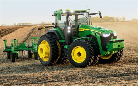 John Deere Unveils Fully Autonomous Tractor Profi