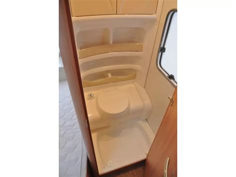 Hobby De Luxe 400 SFE COMPACT ISABELLA Bij Liemers Caravans B V Te