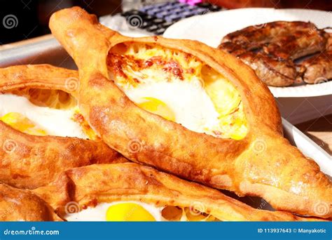 Khachapuri Plato Georgiano Tradicional Imagen De Archivo Imagen De