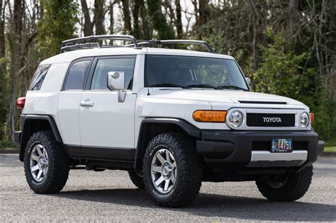 9k Mile 2014 Toyota FJ Cruiser For Sale On BaT Auctions Sold For