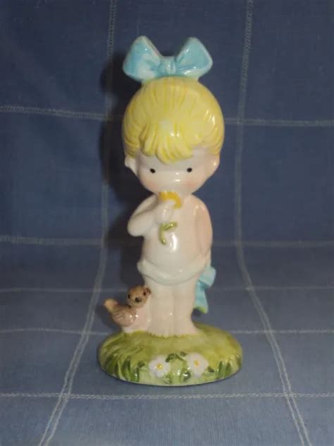 VINTAGE JOAN WALSH ANGLUND Girl Naked Diaper Bouquet Bird Figurine 1973