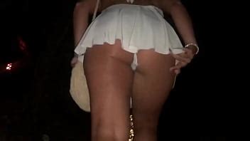 Femme Exhibant En Jupe XVIDEOS