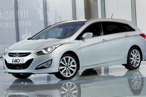 Hyundai i40 Sedan Photos and Specs. Photo: Hyundai i40 Sedan usa and 20 perfect photos of ...