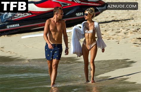 Chloe Roberts Sexy Seen Flaunting Her Gorgeous Body In A Bikini At The Beach In Barbados Aznude