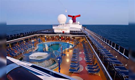 Fascinating Naturist Living Show On Big Nude Boat Cruise