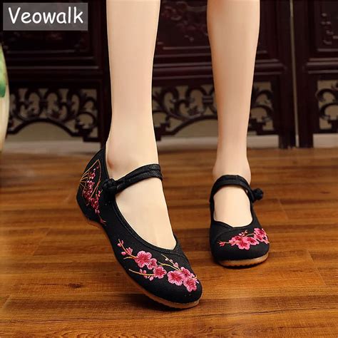 Veowalk Peach Flower Embroidered Women Casual Canvas Ballet Flats