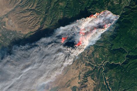 NASA releases satellite imagery showing massive scale of the "Camp Fire ...