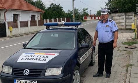 Trei femei din Teiuș amendate de polițiștii locali după ce au aruncat