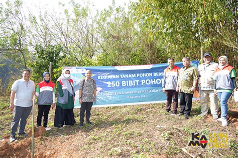 Unpad Dan Elnusa Tanam 250 Bibit Pohon Di Leuwi Padjadjaran