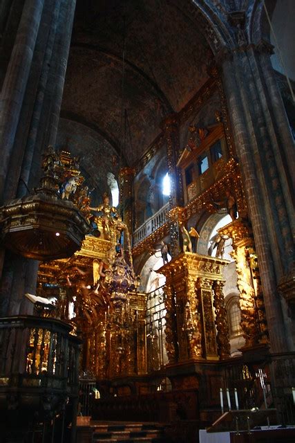 A Guided Tour Inside And Around The Cathedral Of Santiago De Compostela