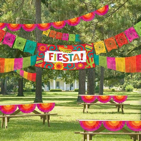 Caliente Fiesta Decorating Kit 4pc Party City