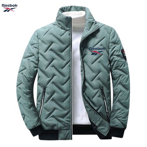 Куртка Reebok купить на OZON по низкой цене (1725436169)