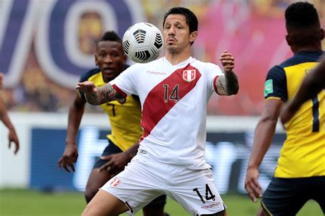 Gianluca Lapadula Calidad Europea Coraz N Blanquirojo Once