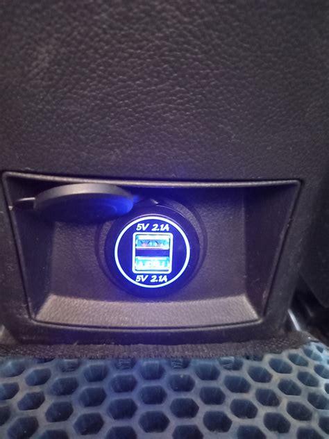 USB вместо прикуривателя для пассажиров сзади — Chevrolet Cruze ...