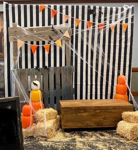 Fall festival photo booth | Halloween photo booth, Halloween backdrop ...