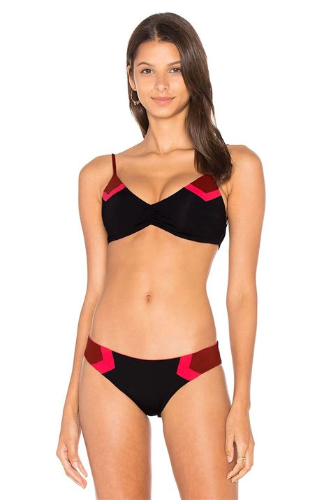 L SPACE Haley Reversible Bikini Top In Black Bikini Tops Reversible