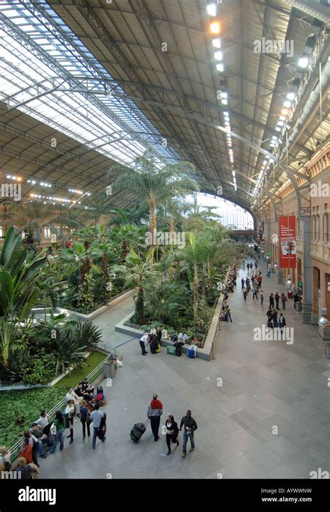 Madrid Atocha Station Fotografías E Imágenes De Alta Resolución Alamy