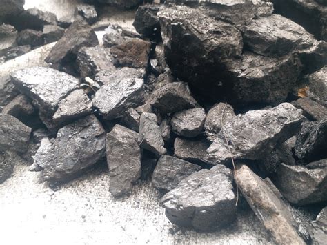 Black Solid Indonesian Steam Coal For Boilers Grade Industrial At Rs