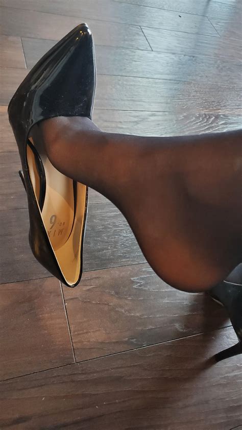 You drop your pen under my desk at the office and see this... what's