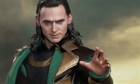 Loki Sixth Scale Figure By Hot Toys HobiPlanet Share Your Passion