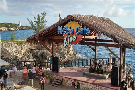 Full-Day Seven-Mile Beach and Ricks Café Private Guided Tour in Montego ...