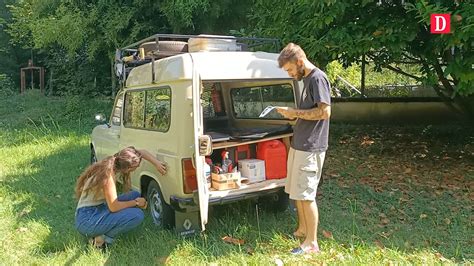 VIDÉO Lot Mallaury et Romain se lancent dans l aventure du 4L trophy