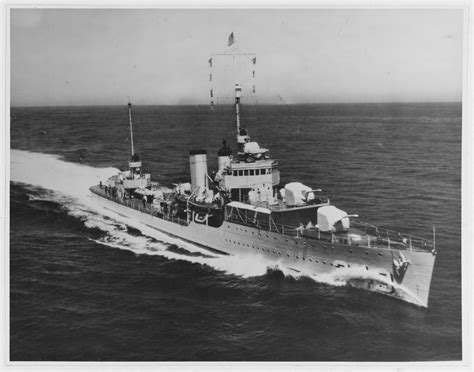 Nh Uss Dewey Dd