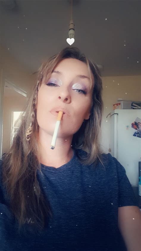 Hot Milf Smoker R Smokingfetish