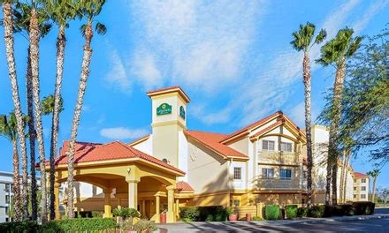 La Quinta Inn & Suites by Wyndham Tucson Airport | Groupon