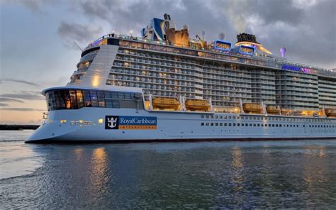 Anthem Of The Seas April 2025 Aurie Demetris