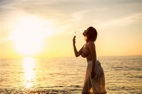 Sun And Tits Porn Pic