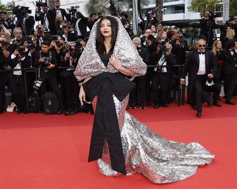 Aishwarya Rai Bachchan Stuns In Sophie Couture Gown At Cannes