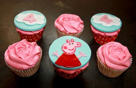 The Cake Trail: Peppa Pig cupcakes