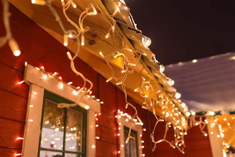 7 Luces navideñas de exterior para decorar tu casa esta temporada