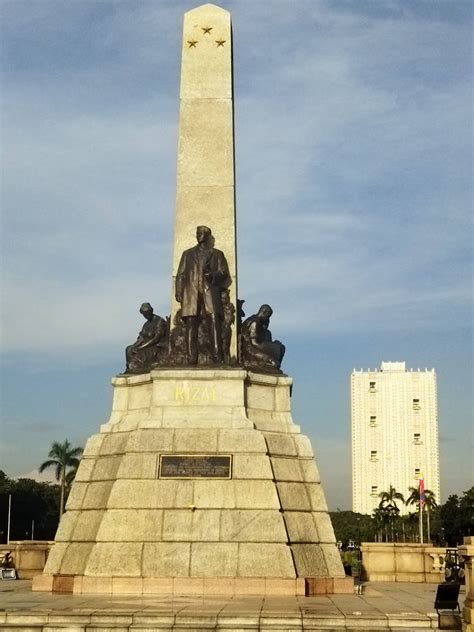 Rizal monument by ShinRiderNumber2 on DeviantArt