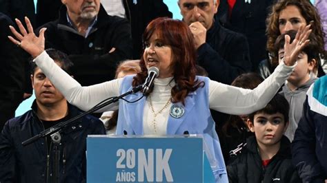 Argentina Cristina Fernández anuncia que no será candidata a