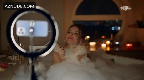 Anna Glaube Nude Aznude