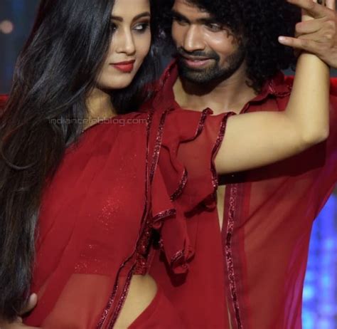 Neha Gowda Hot Saree Romance Reality Dance Show Indiancelebblog