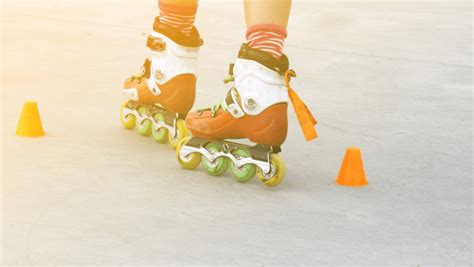 The Ultimate List Of Inline Skate Tricks For Beginners Roller Skate City