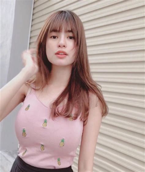 Nhan sắc cô nàng hot girl bóng rổ sở hữu vòng một khủng đẹp gợi cảm nhưng không dung tục