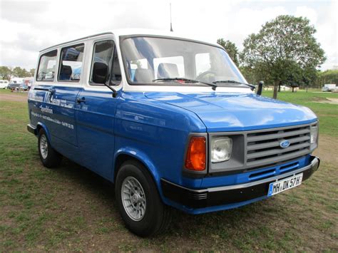 CC Global Ford Transit Mk2 Phase2 Mid Eighties Blue And White