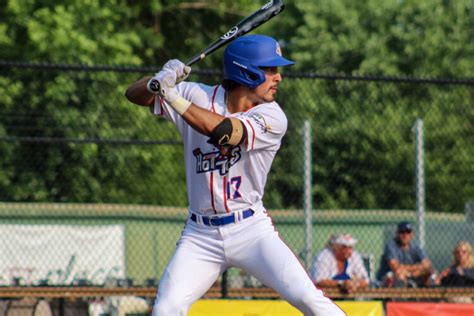 Hot Tots Earn First Win And Sweep In Dakota Dust Up Rivalry News Sports Jobs Minot Daily News